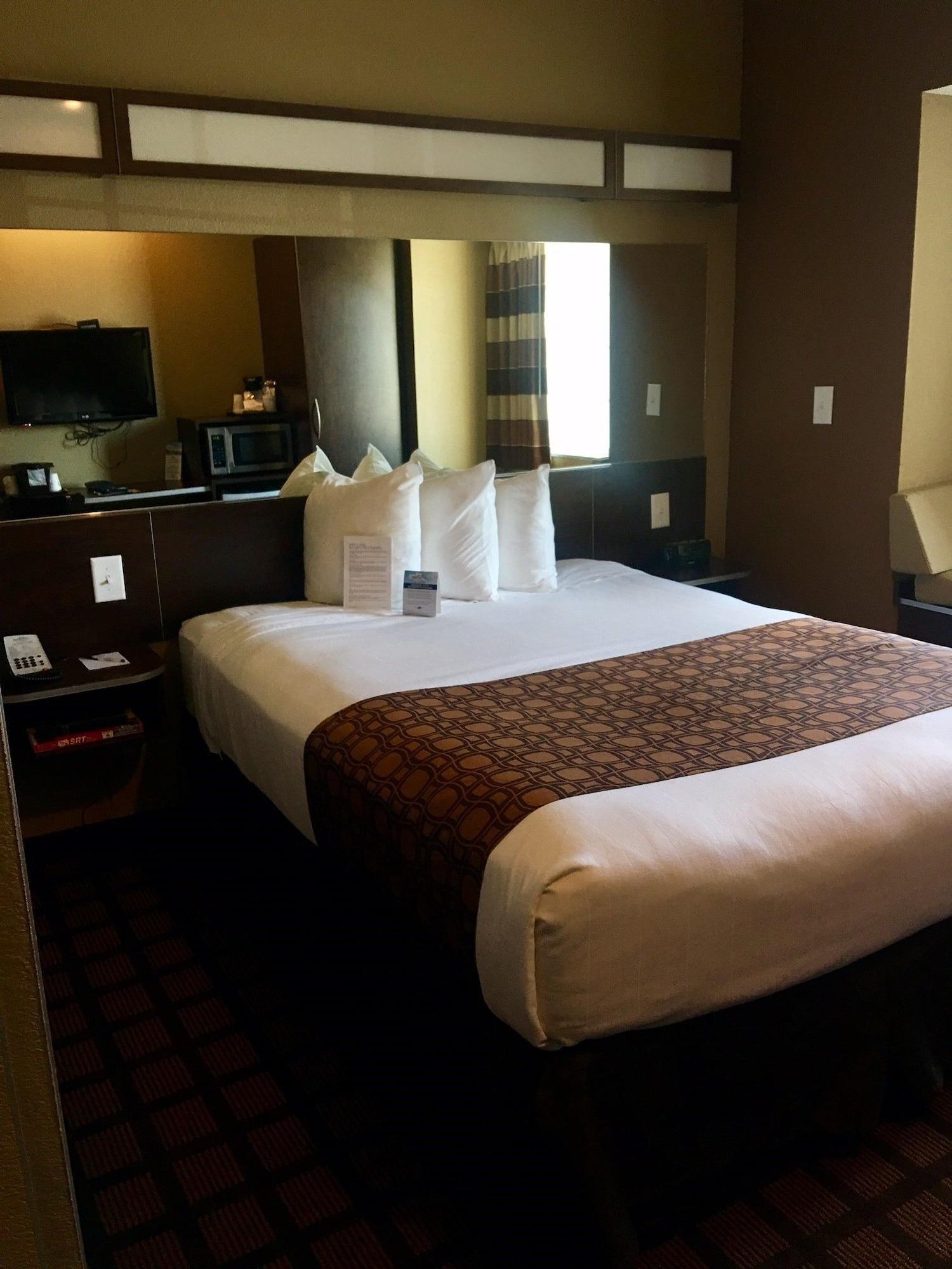 Microtel Inn & Suites By Wyndham Minot Kültér fotó