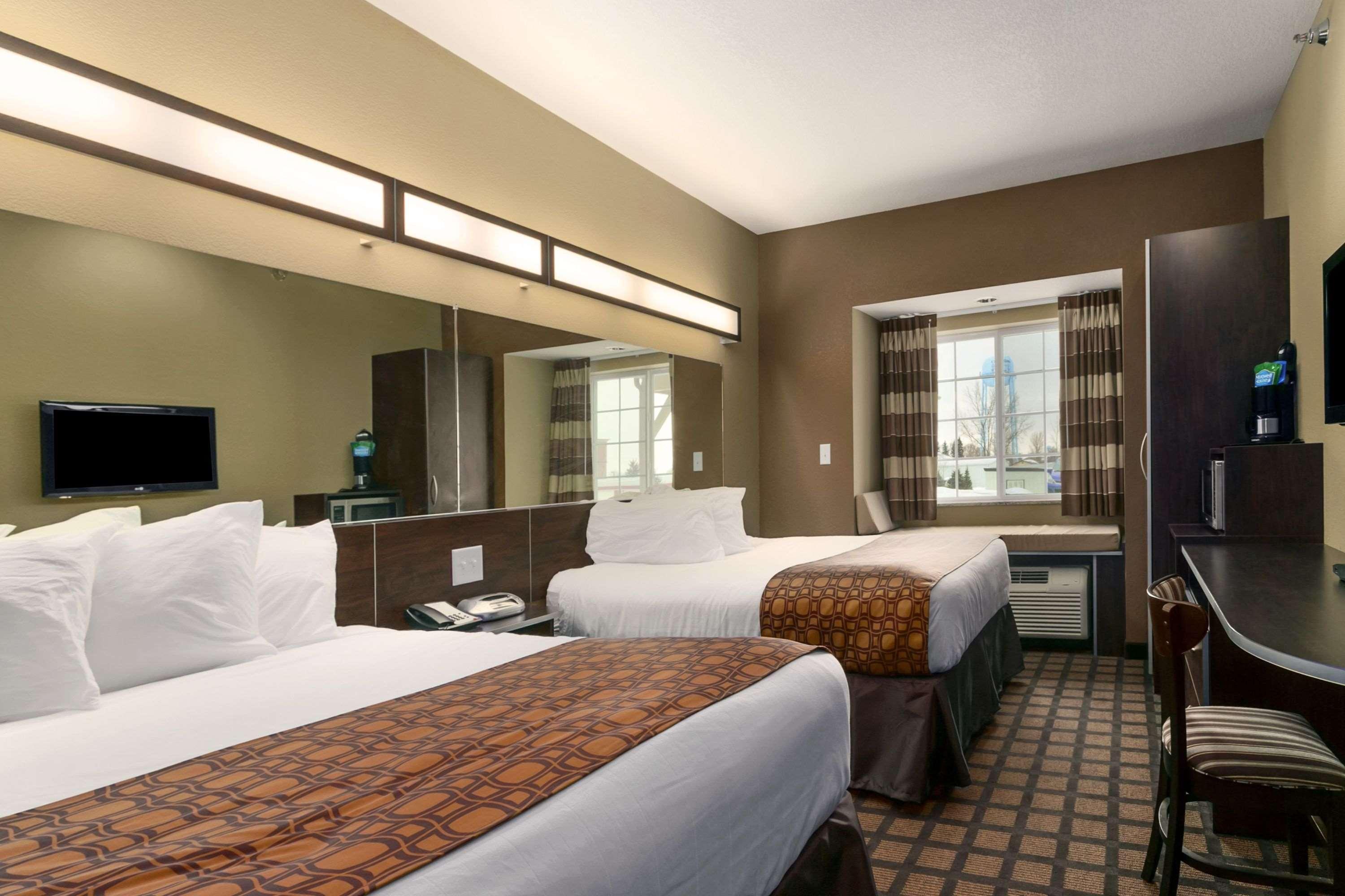 Microtel Inn & Suites By Wyndham Minot Kültér fotó